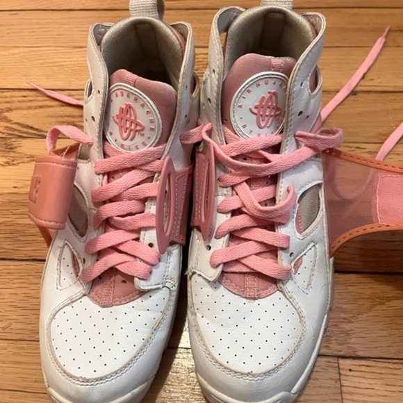 Nike Air Huarache High Top Pink and White Sneakers 7 - Picture 2 of 11